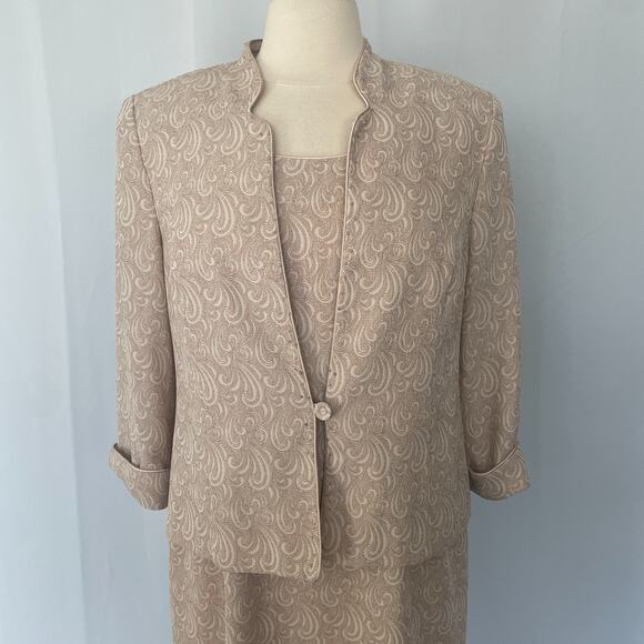 Dress Jacket 2 Piece Set Size 12 Petite 12P Beige Tan Minimal Monochromatic - Picture 4 of 16